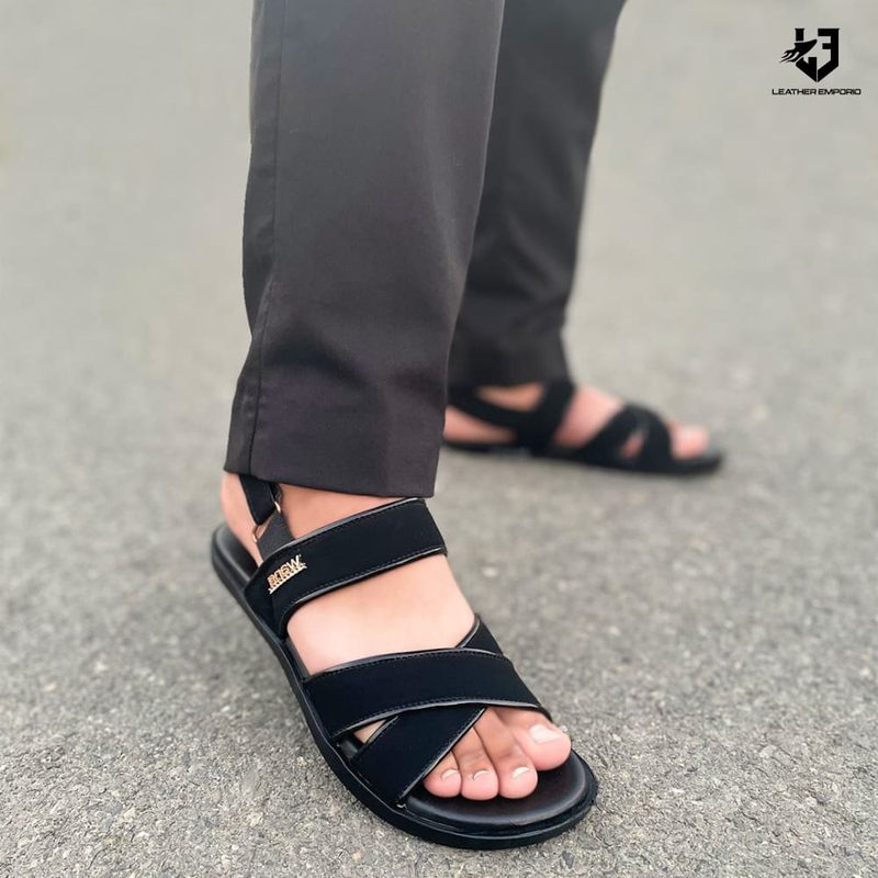LE Montt Black Sandal WL 53 Sandal