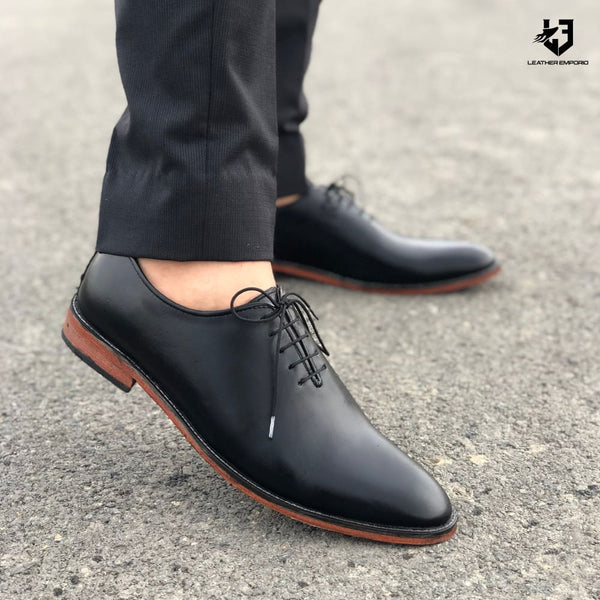Le Pure Leather Handmade Wholecut Black-111 Formal Shoes