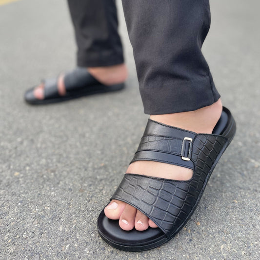 LE Pure Leather Handmade Waggas Black  Chappal - 519