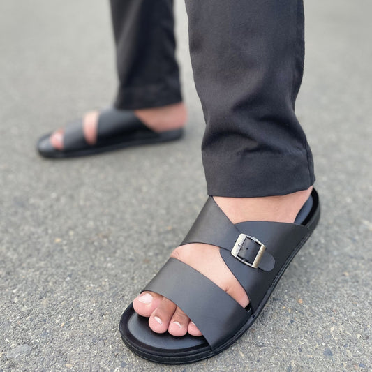 LE Pure Leather Handmade Wander Chappal - 516