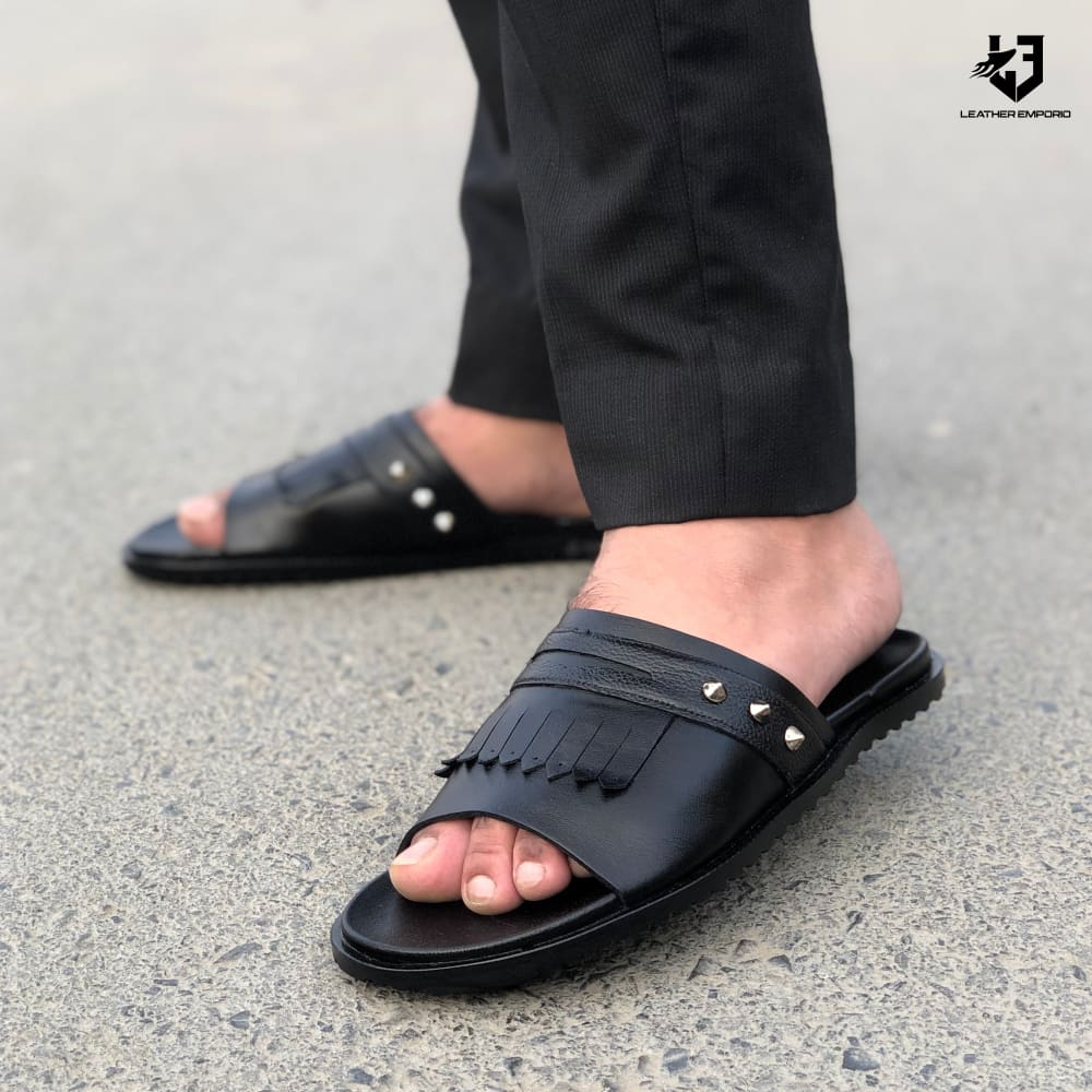 Le Pure Leather Handmade Crown Black-505 Chappal