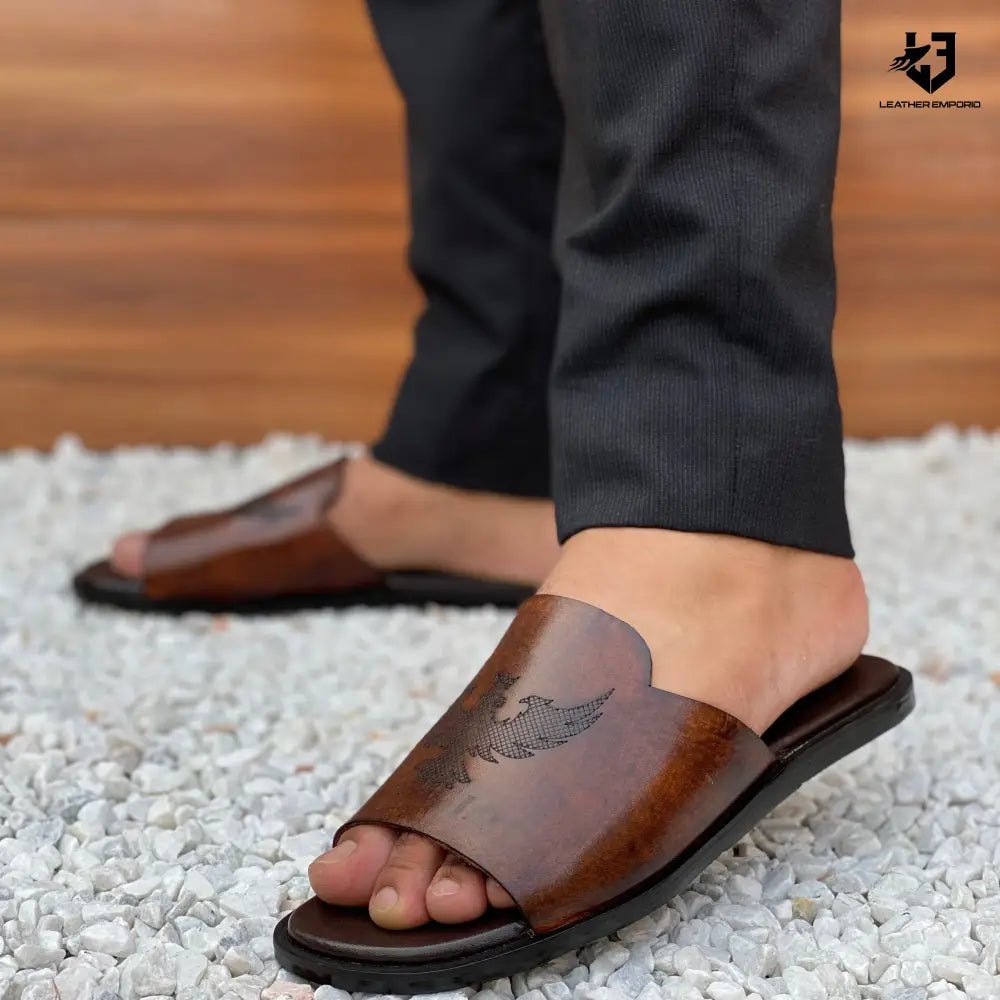 Le Pure Leather Handmade Solitire-Ch32 Chappal