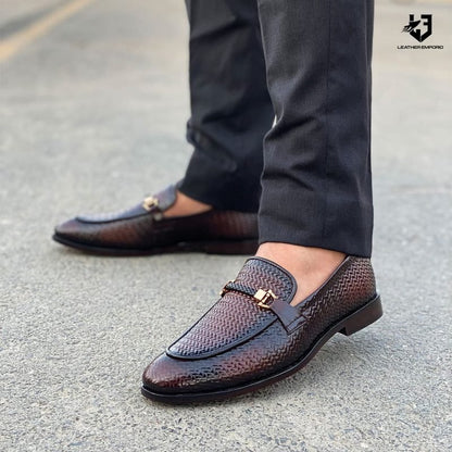 Le Pure Leather Handmade Croc Texture Formal Shoes